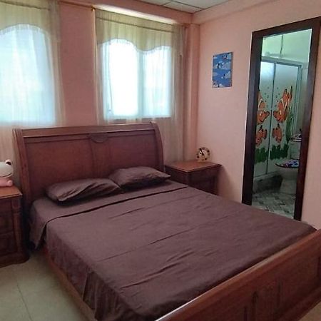 Habitaciones Confortables Con Un Ambiente Familiar 巴克里索莫雷诺港 外观 照片